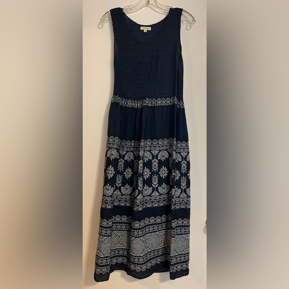 Max Studio Small navy and white batik style dress